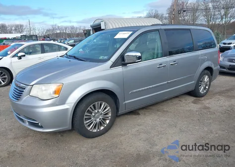 2013 Chrysler Town & Country Touring-L z USA, uszkodzony, nr VIN 2C4RC1CG1DR777974